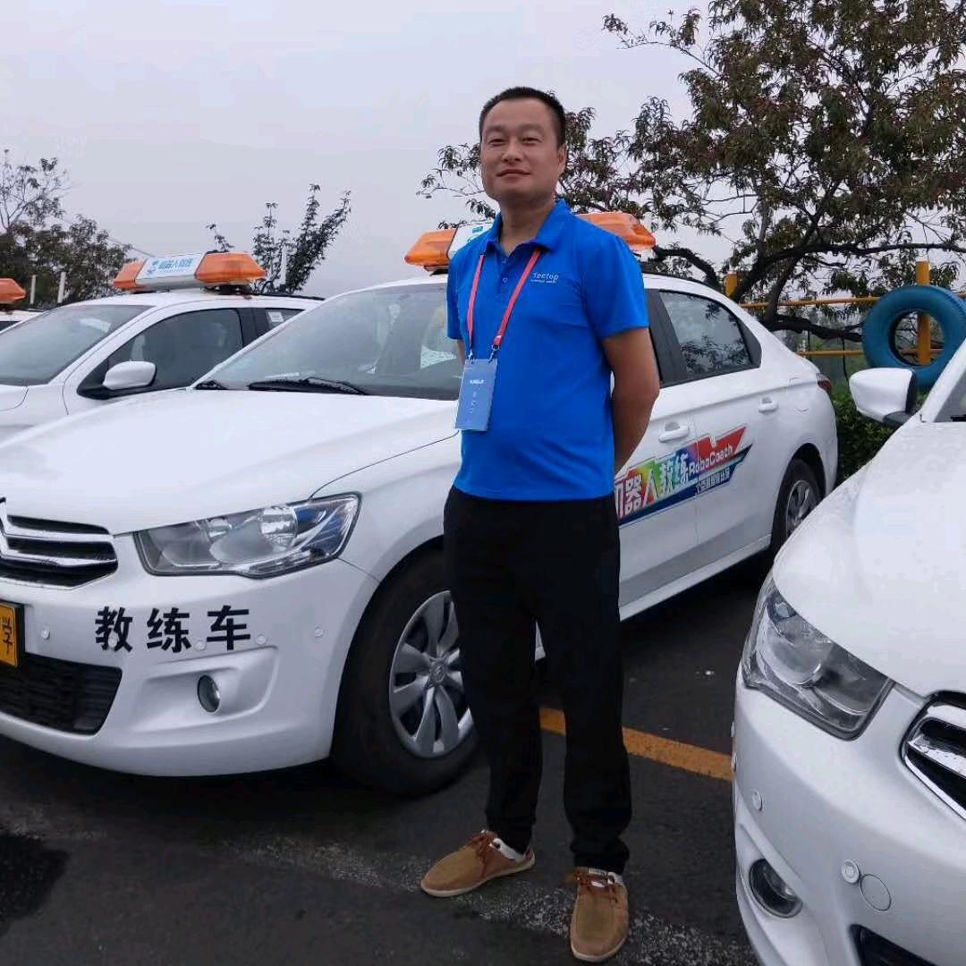 时代驾校吴亮教练