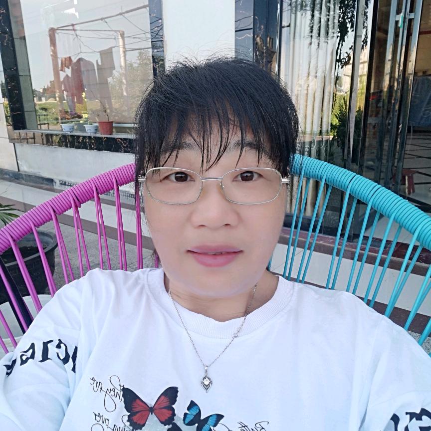 萍水相逢，
