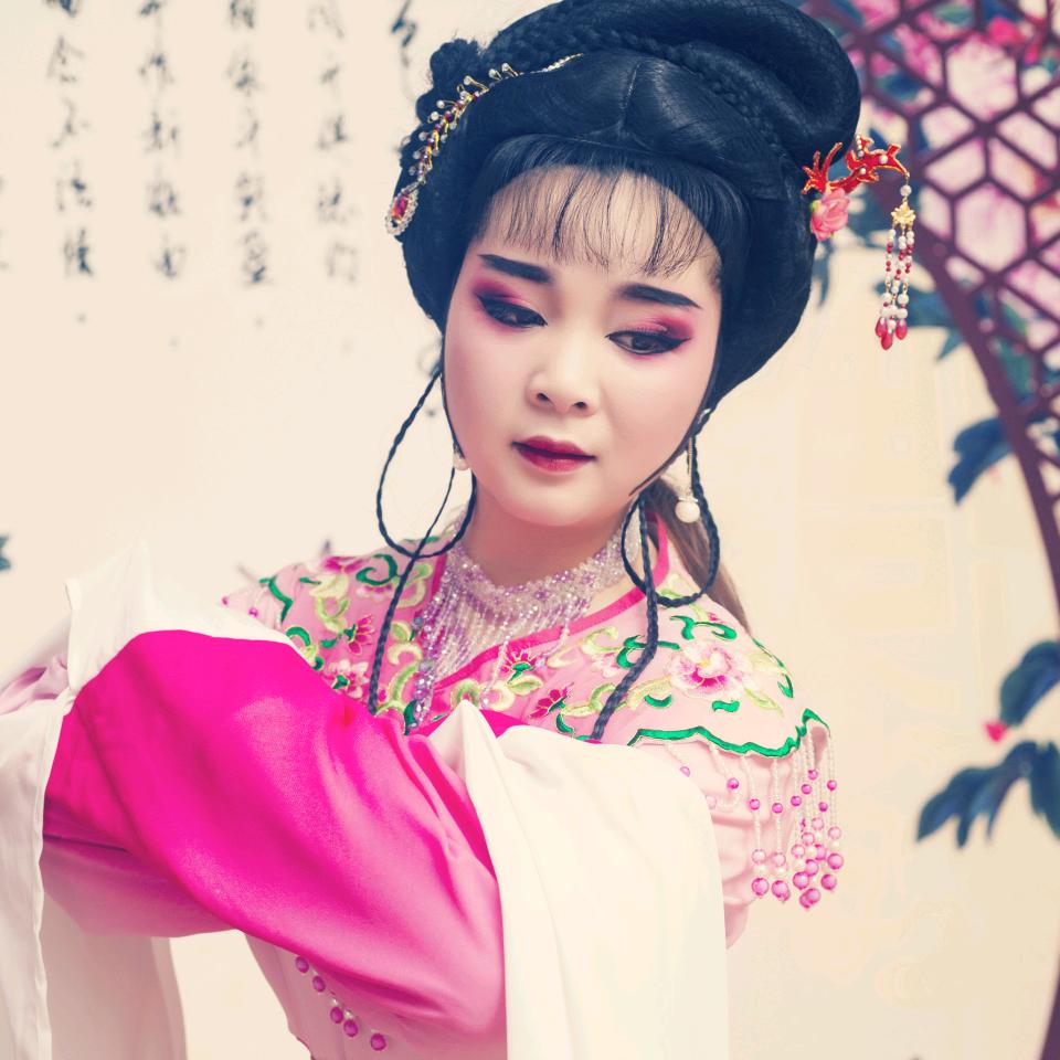 杨美君（花鼓戏）