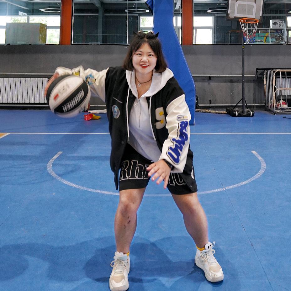 🏀瘦姐（失误万花筒🎉）