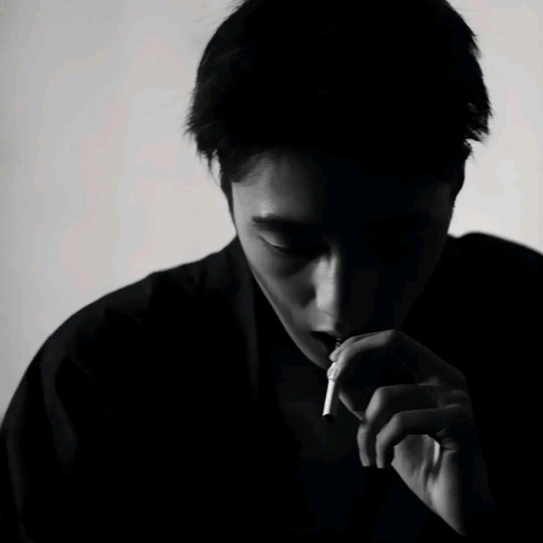 八块腹肌的熊