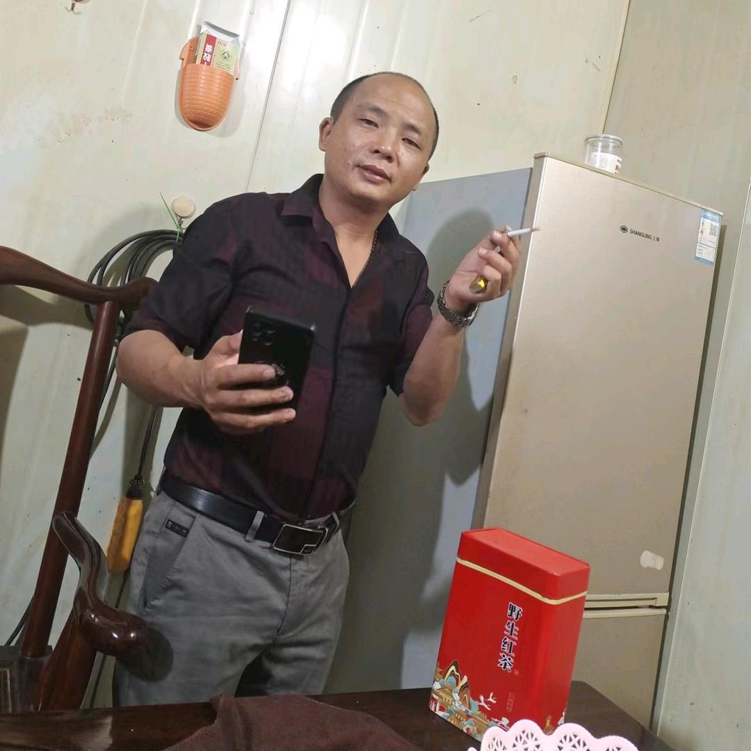 城市废旧设备般运工