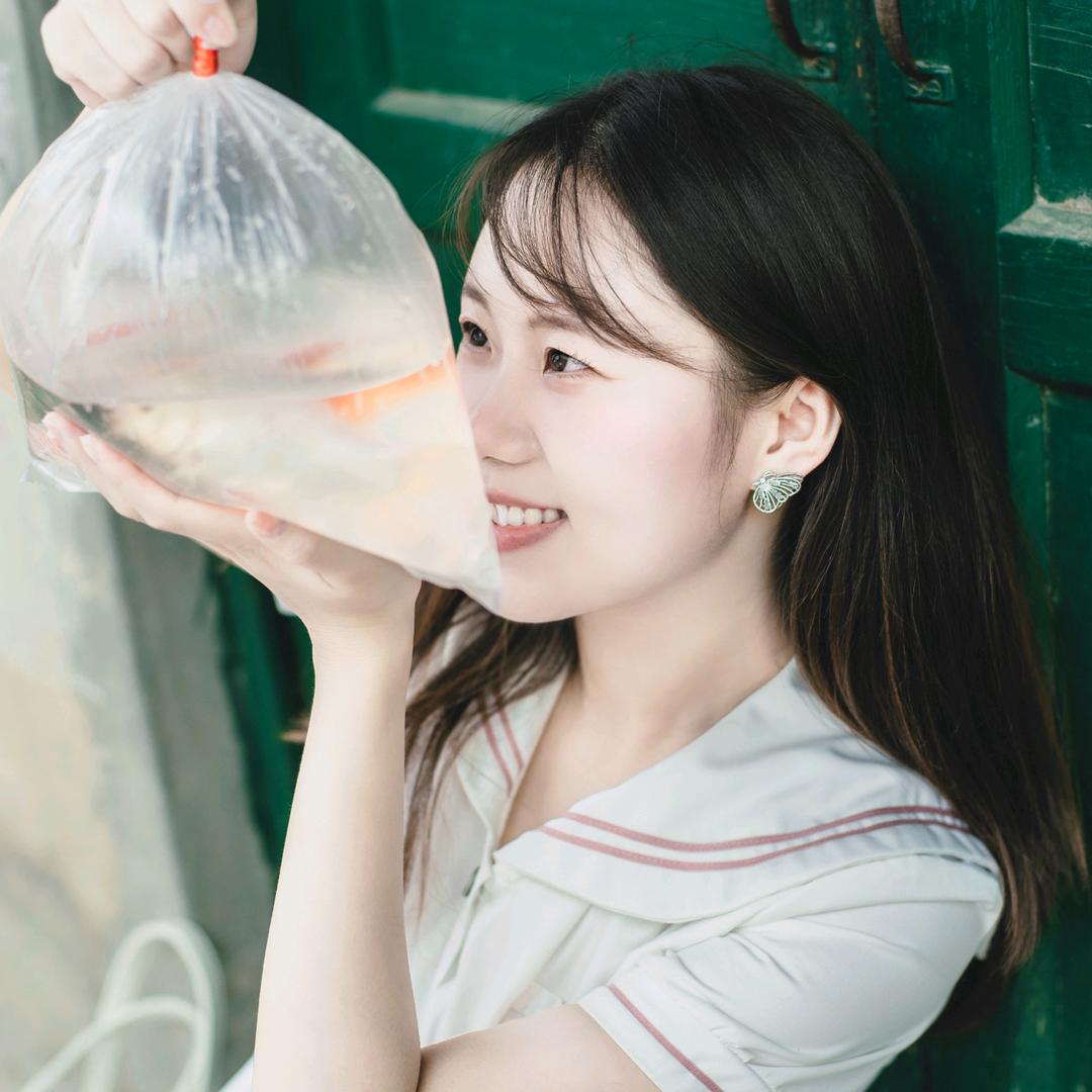 屾屾不饿～