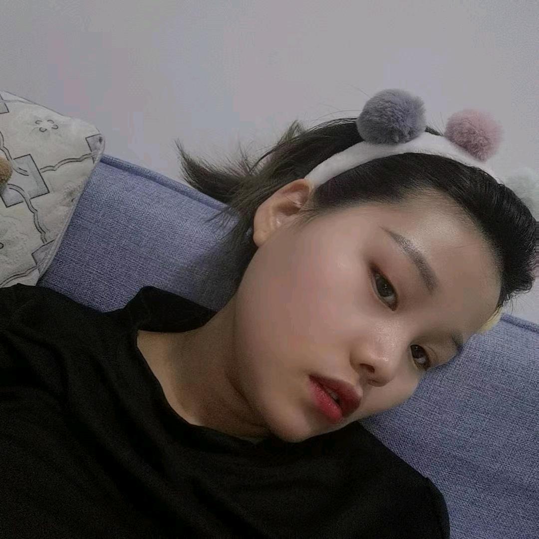 小喻不多余（化妆师）