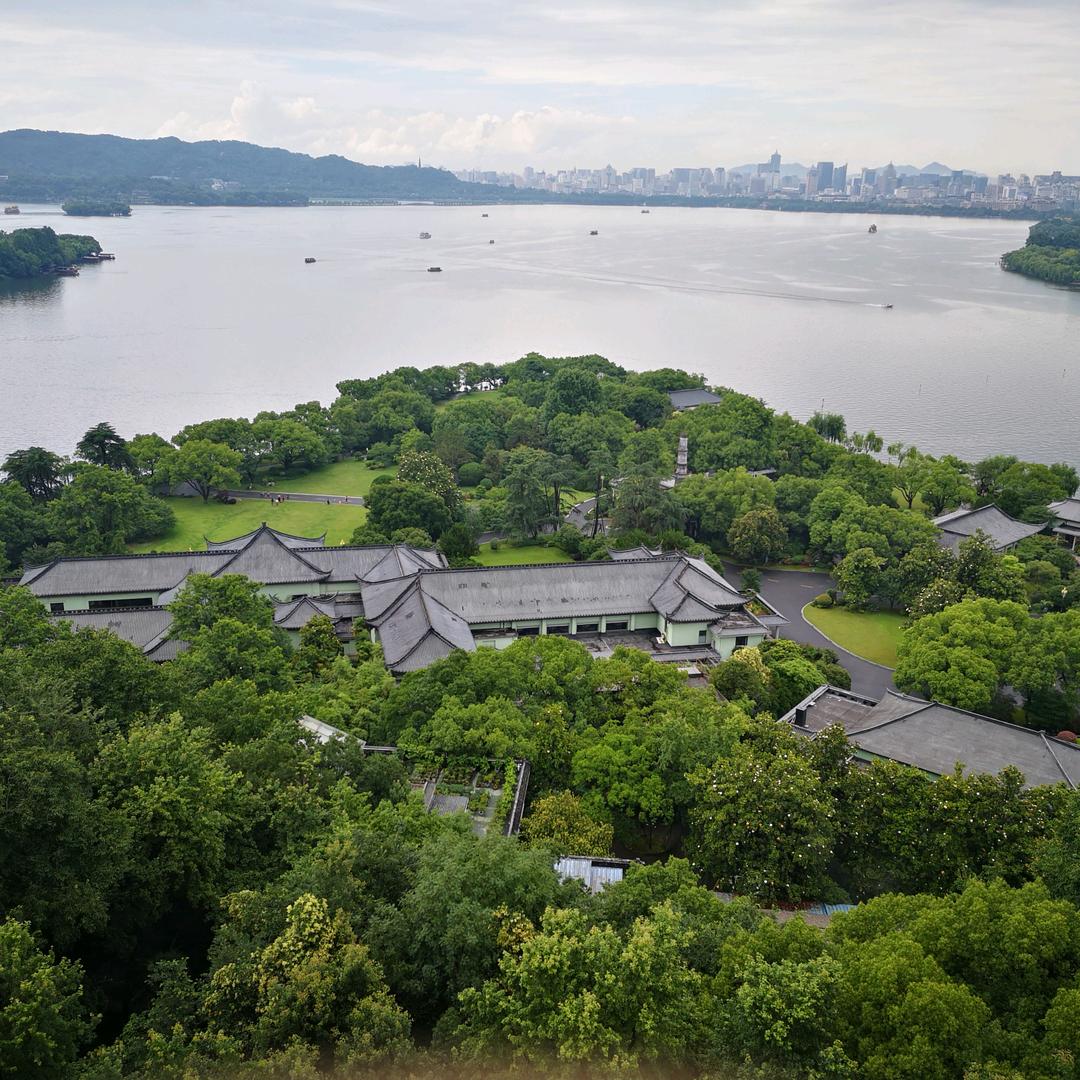 @三哥（排行老三）