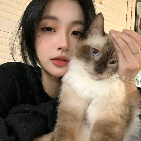 @_7