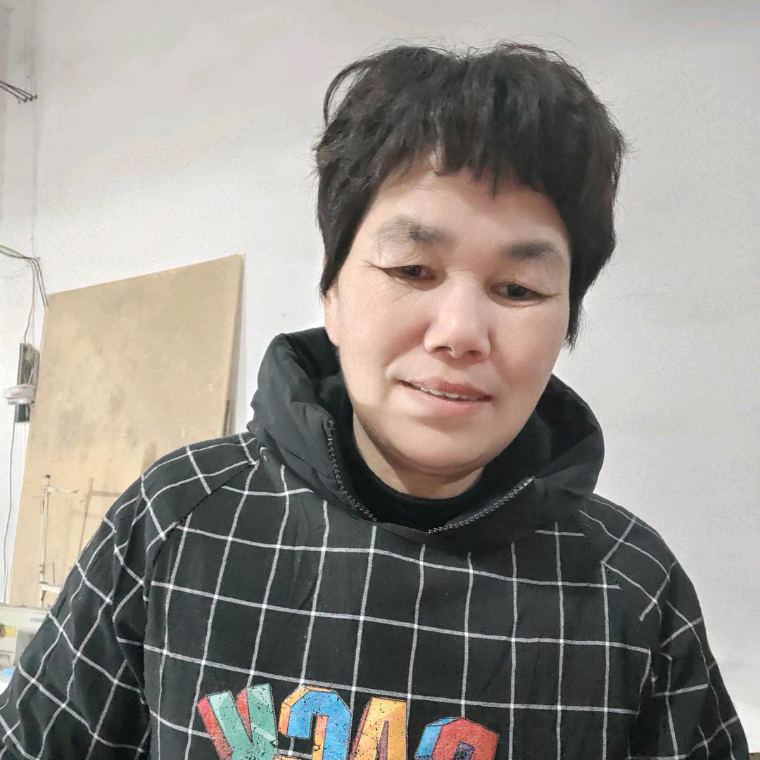 罗彩春