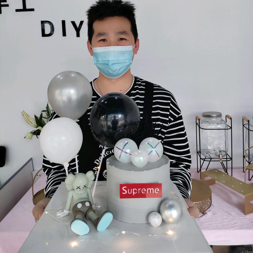 小龙🎂🎂🎂
