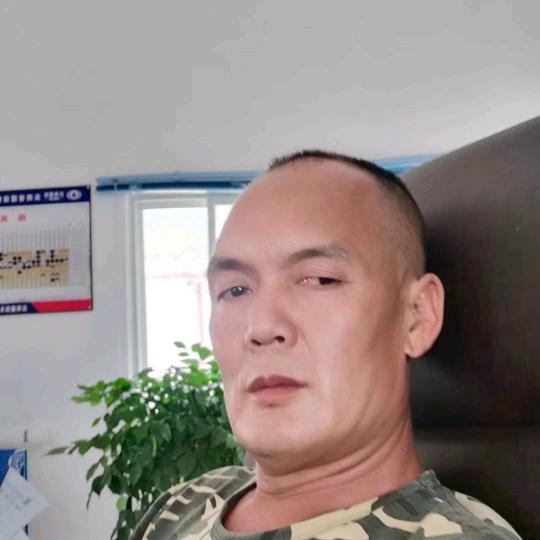 冰山上的来客