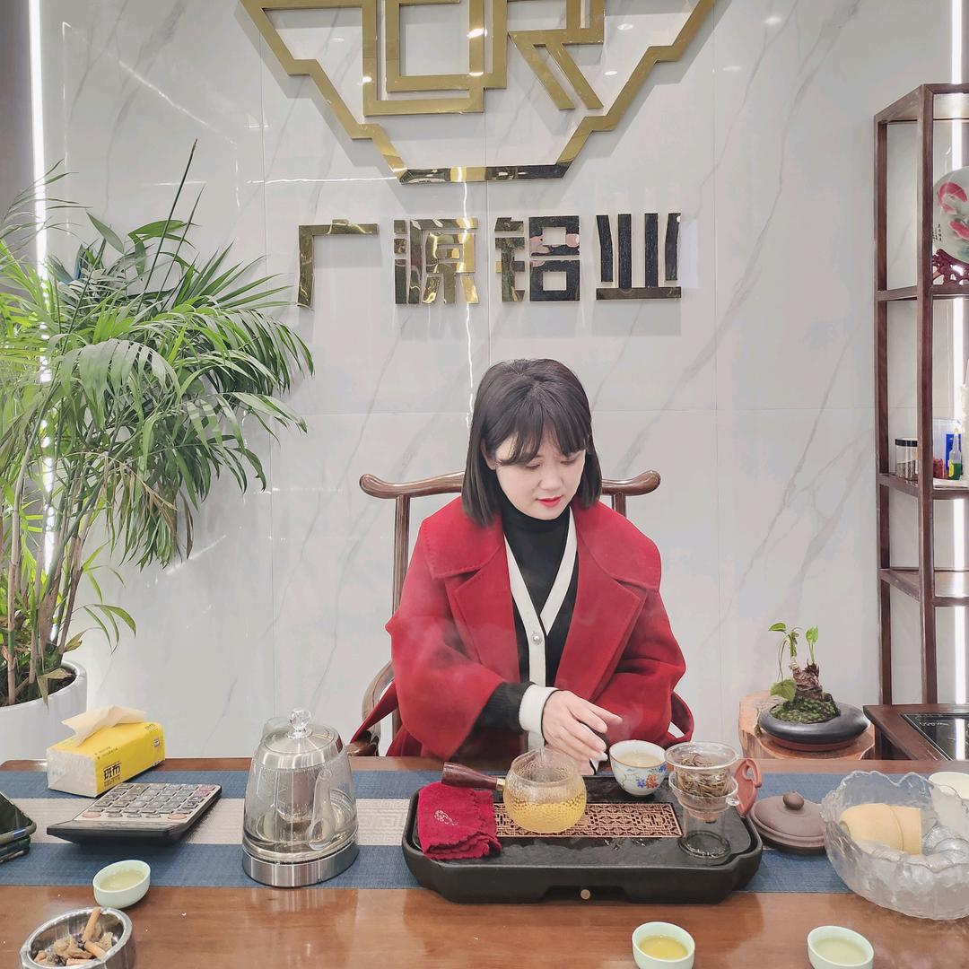 广源铝业玲姐