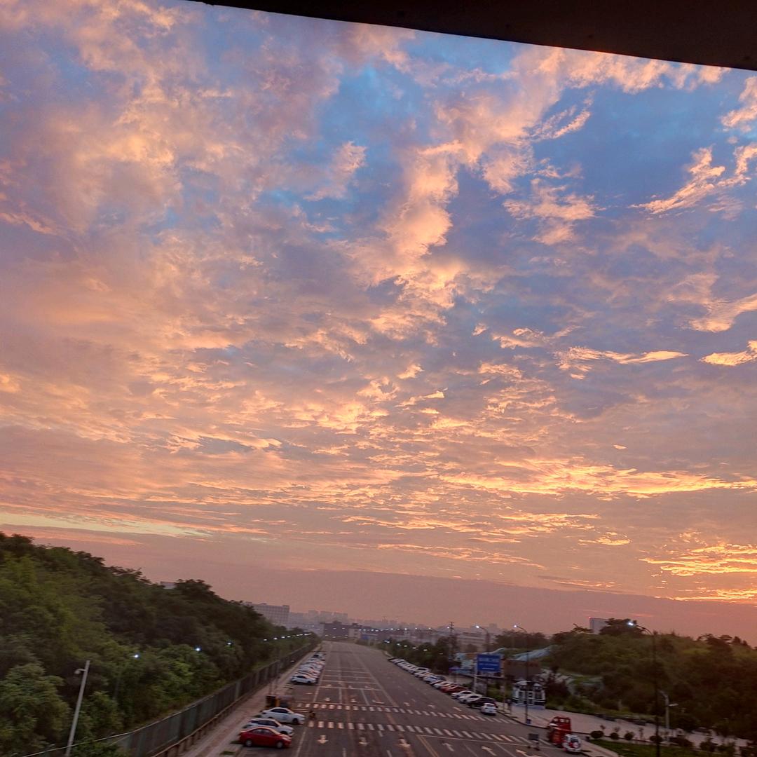 人生如梦，缘如朝露