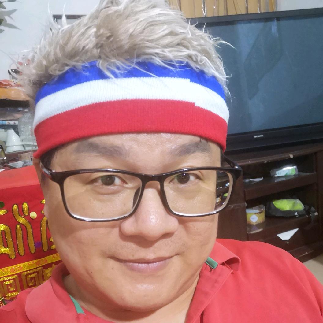 曾鸿洗脸巾