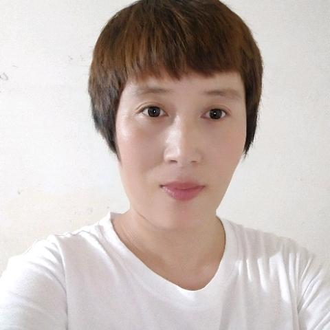 李姐一人在北京