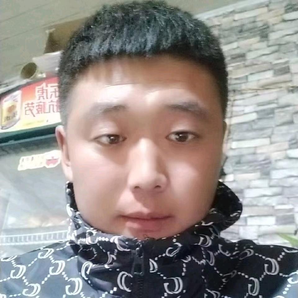 卡车小伙