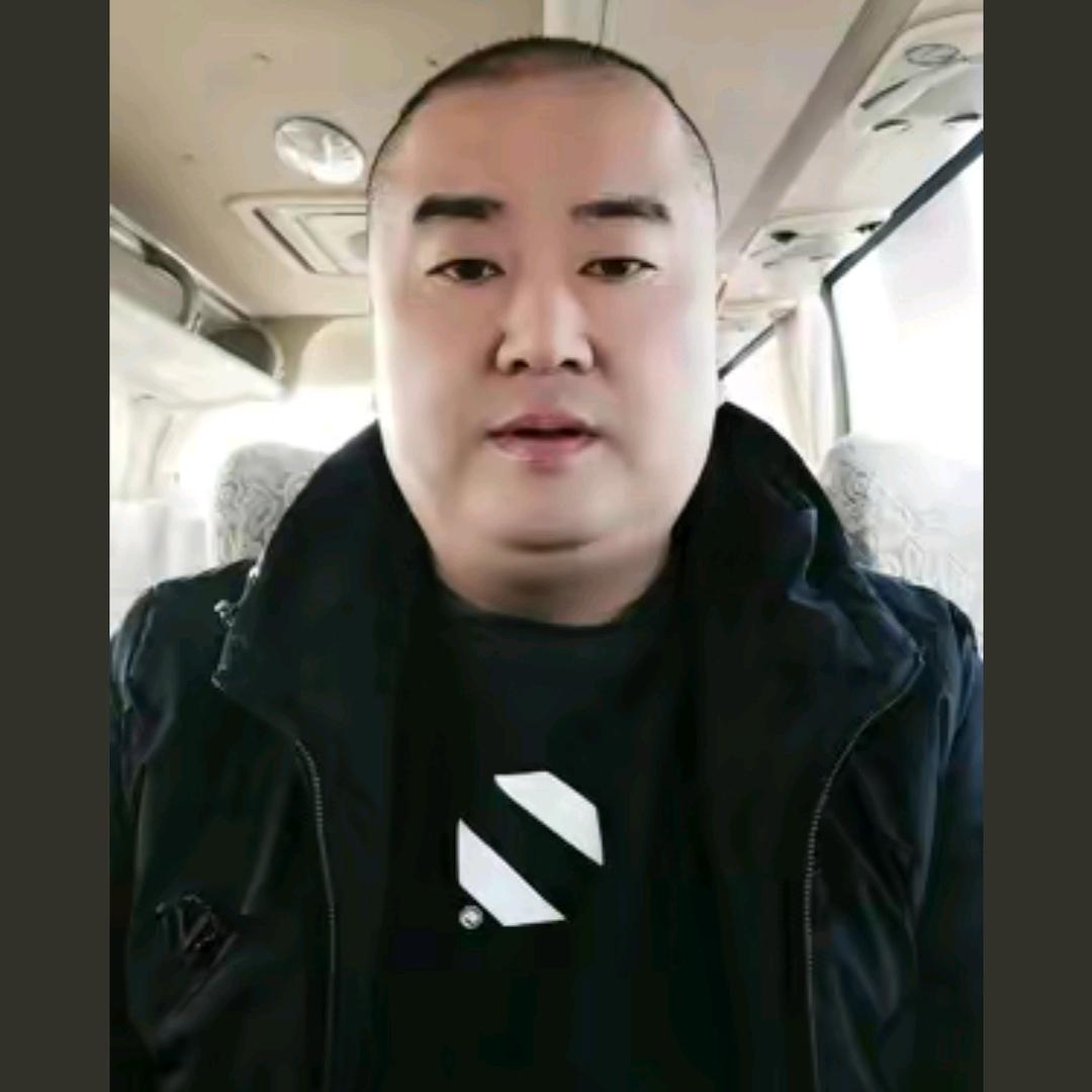 龙腾四海