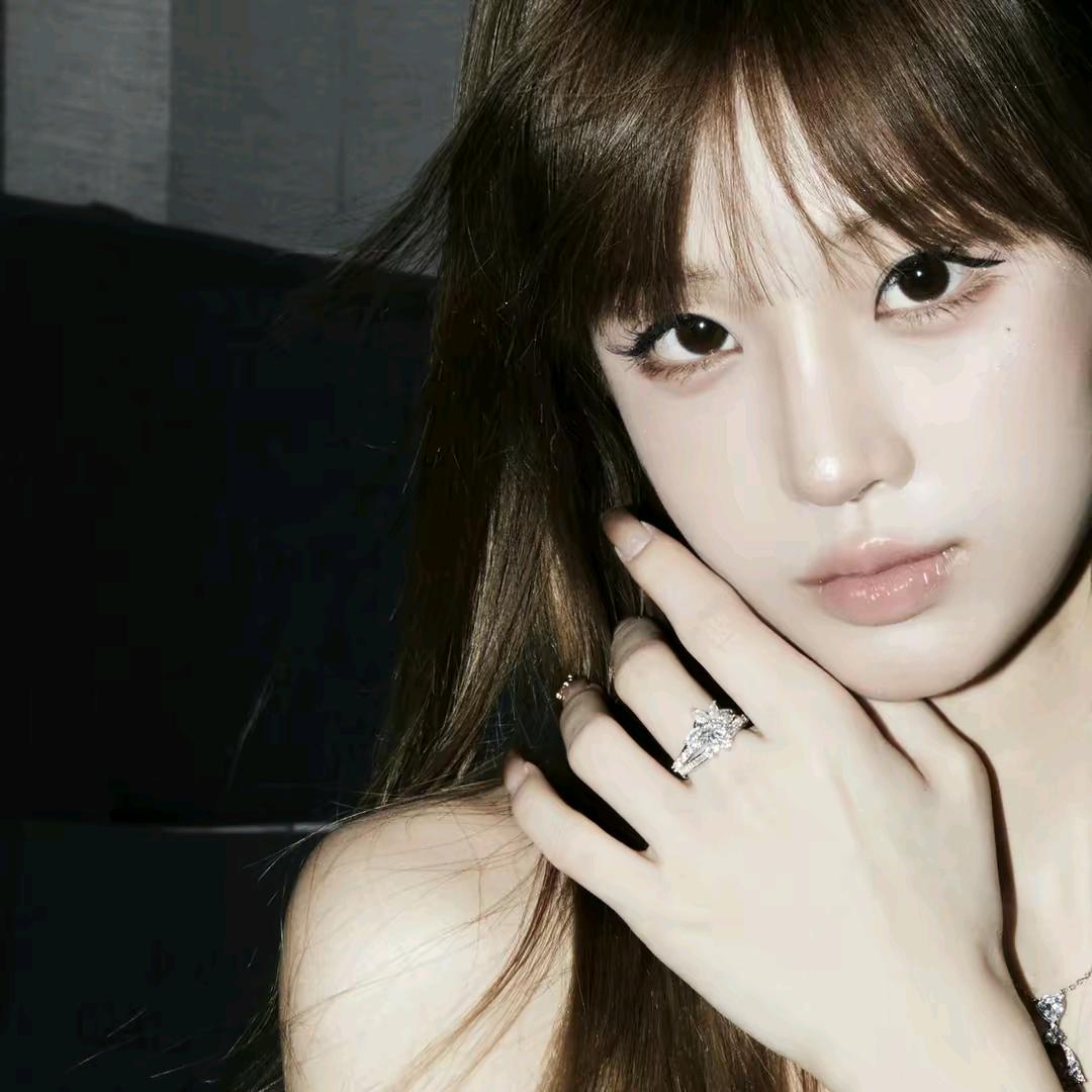 佳琦与助理直播同款好物