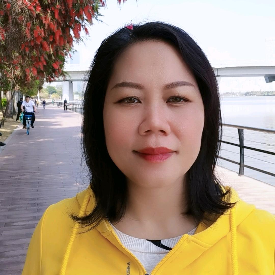 王小萱（早上直播）