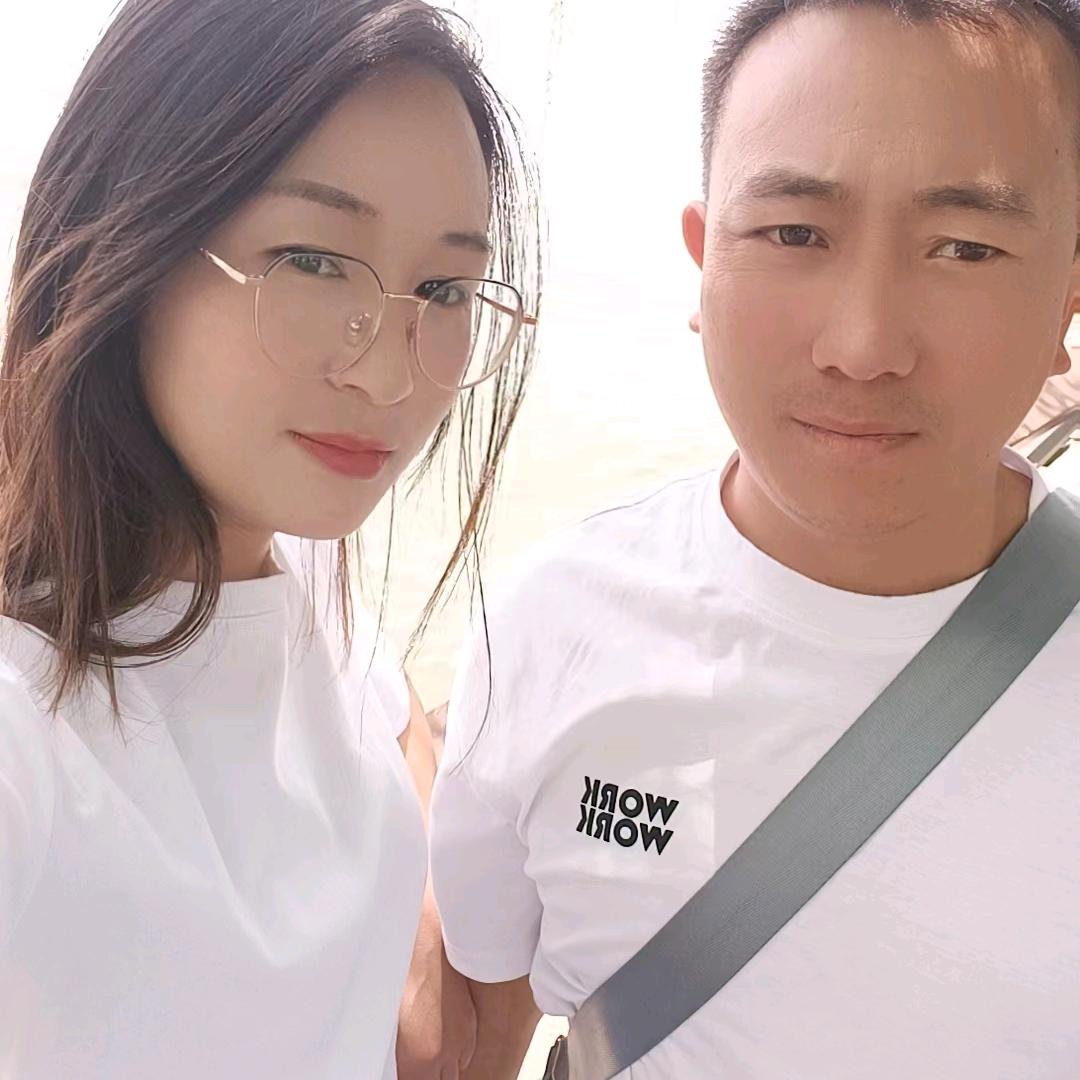 张平系统门窗全铝扶手大门彩钢瓦