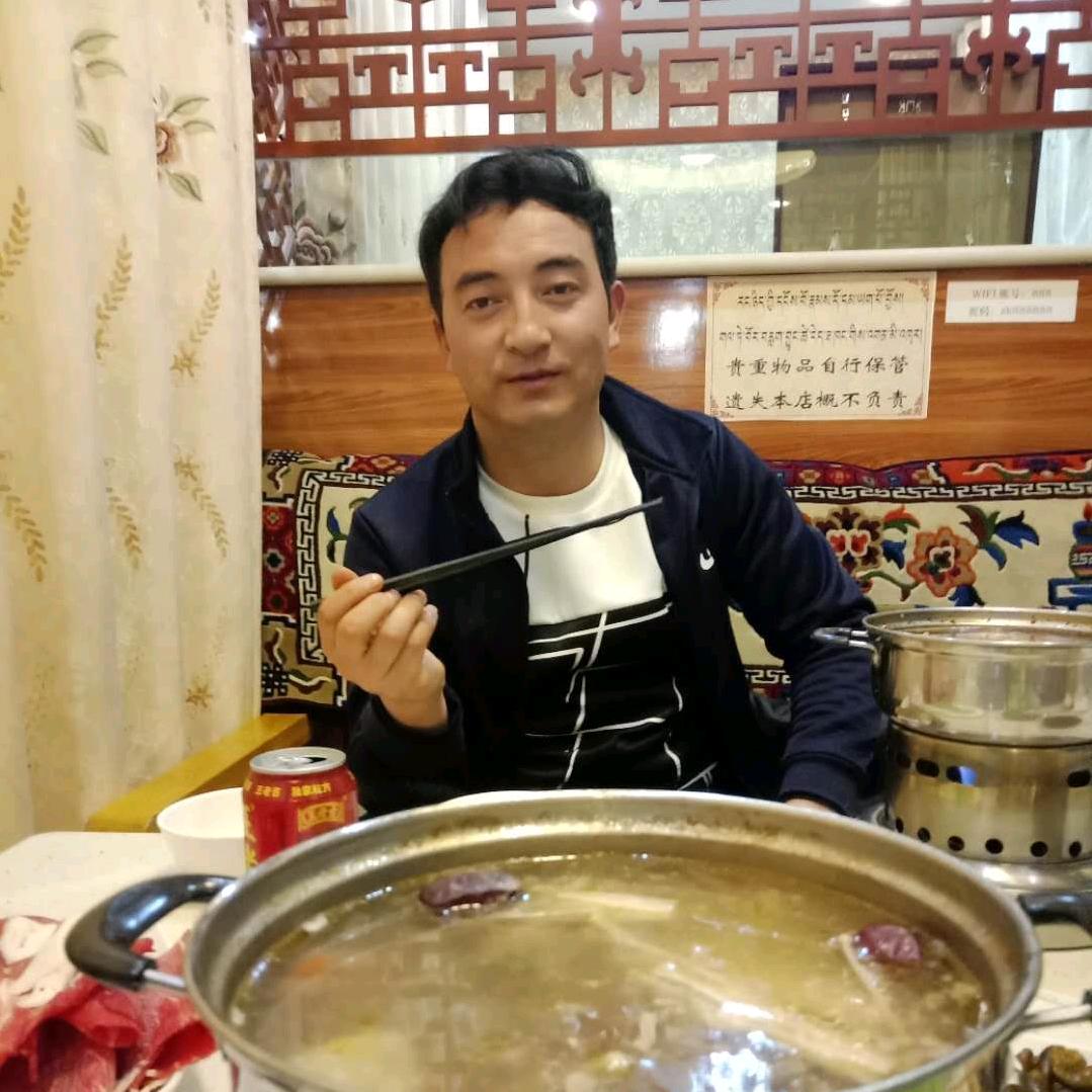 安多 扎西
