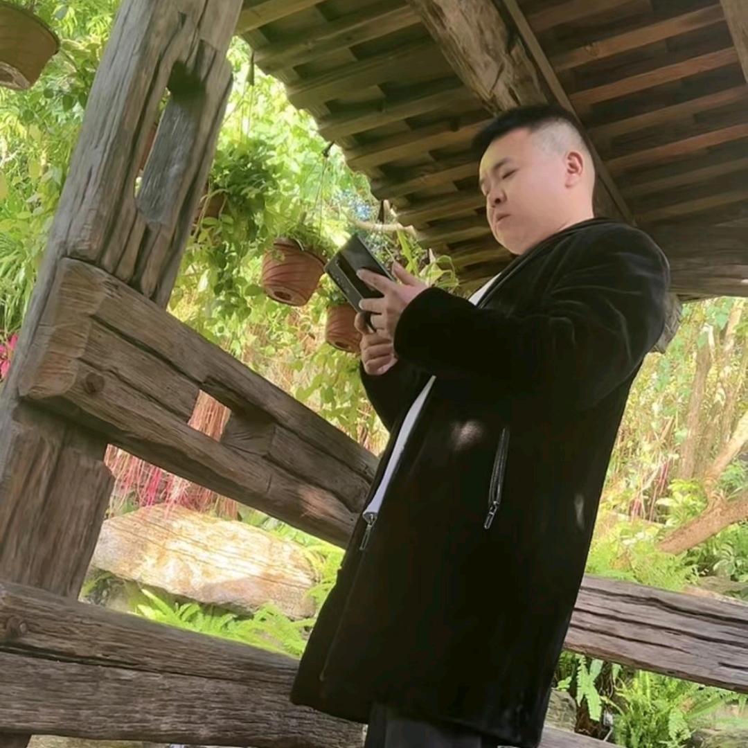 孙小胖 山西小胖商贸有限公司，半山林品牌