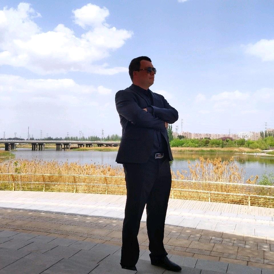 幽默帅哥😉
