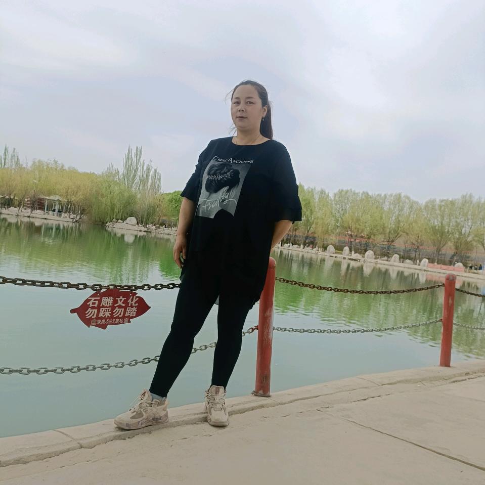 往后余生为自己活，想穿什么就买