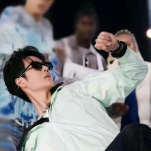 一薪一亿   ♡LxT