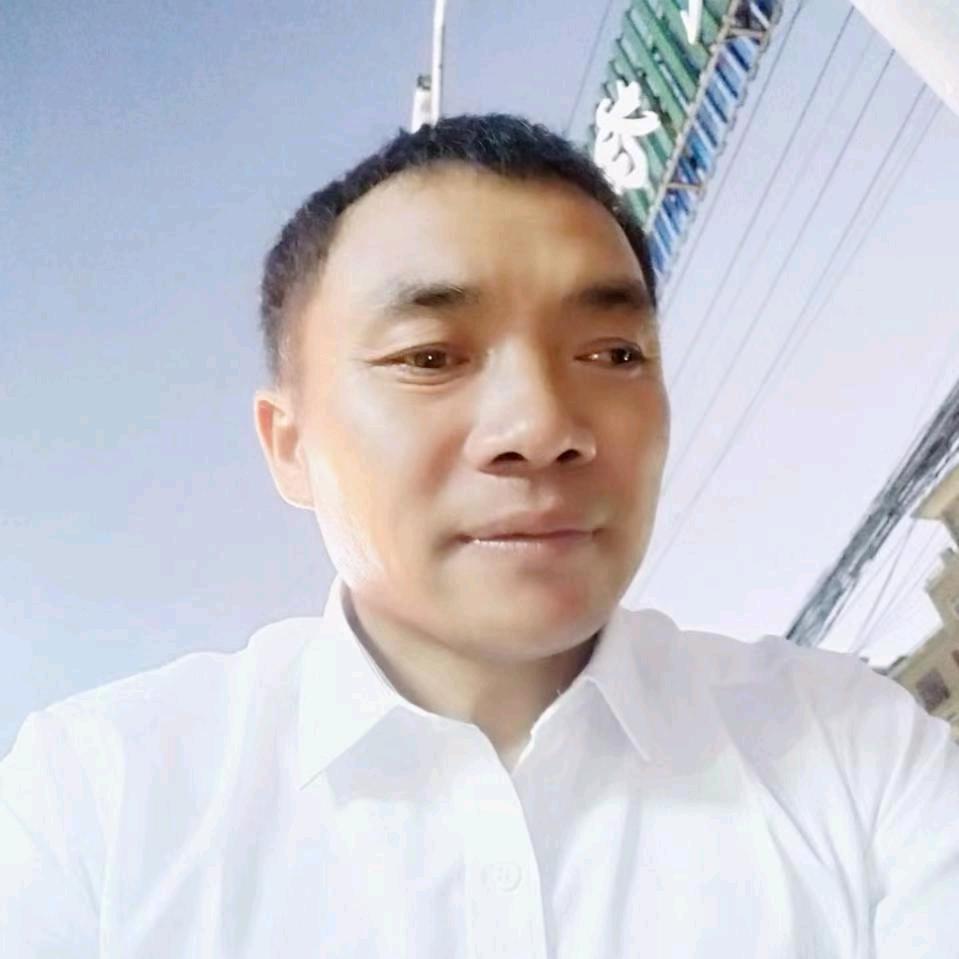 @黄华荣