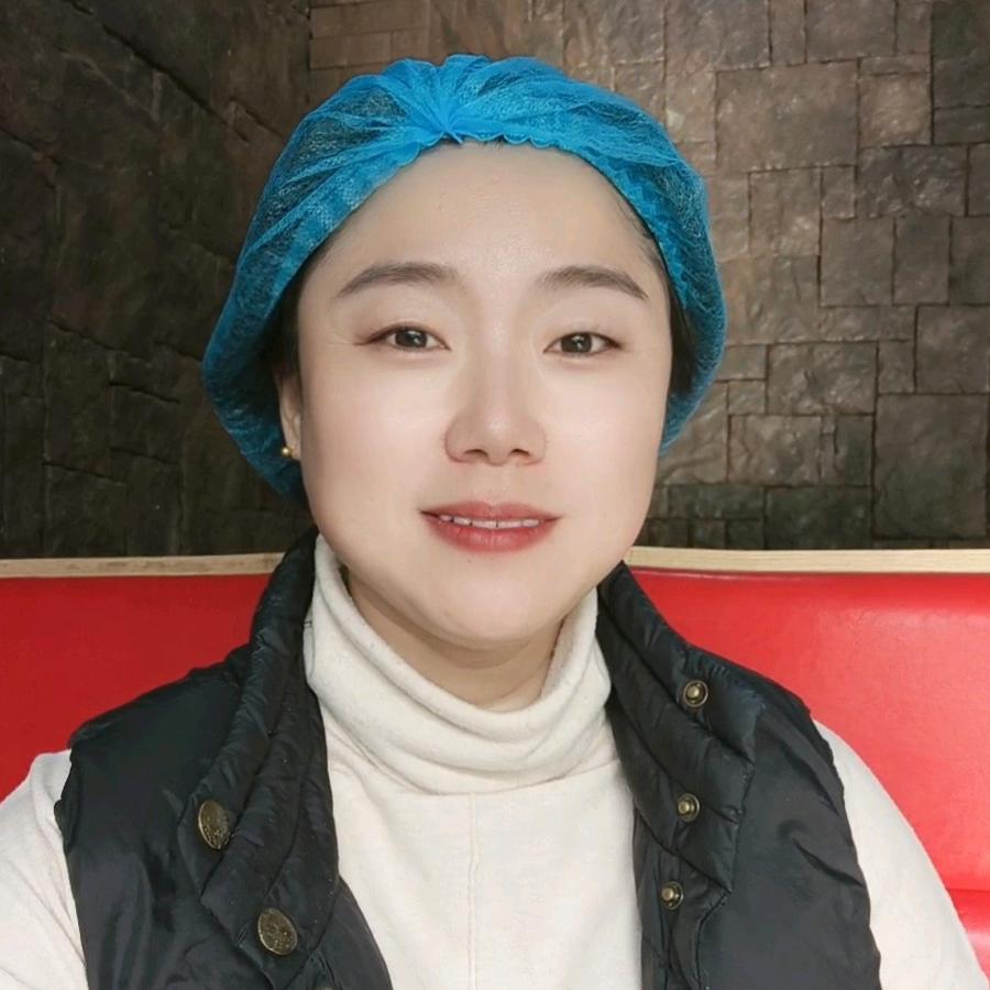 虾海飘香老板娘(抚宁店)