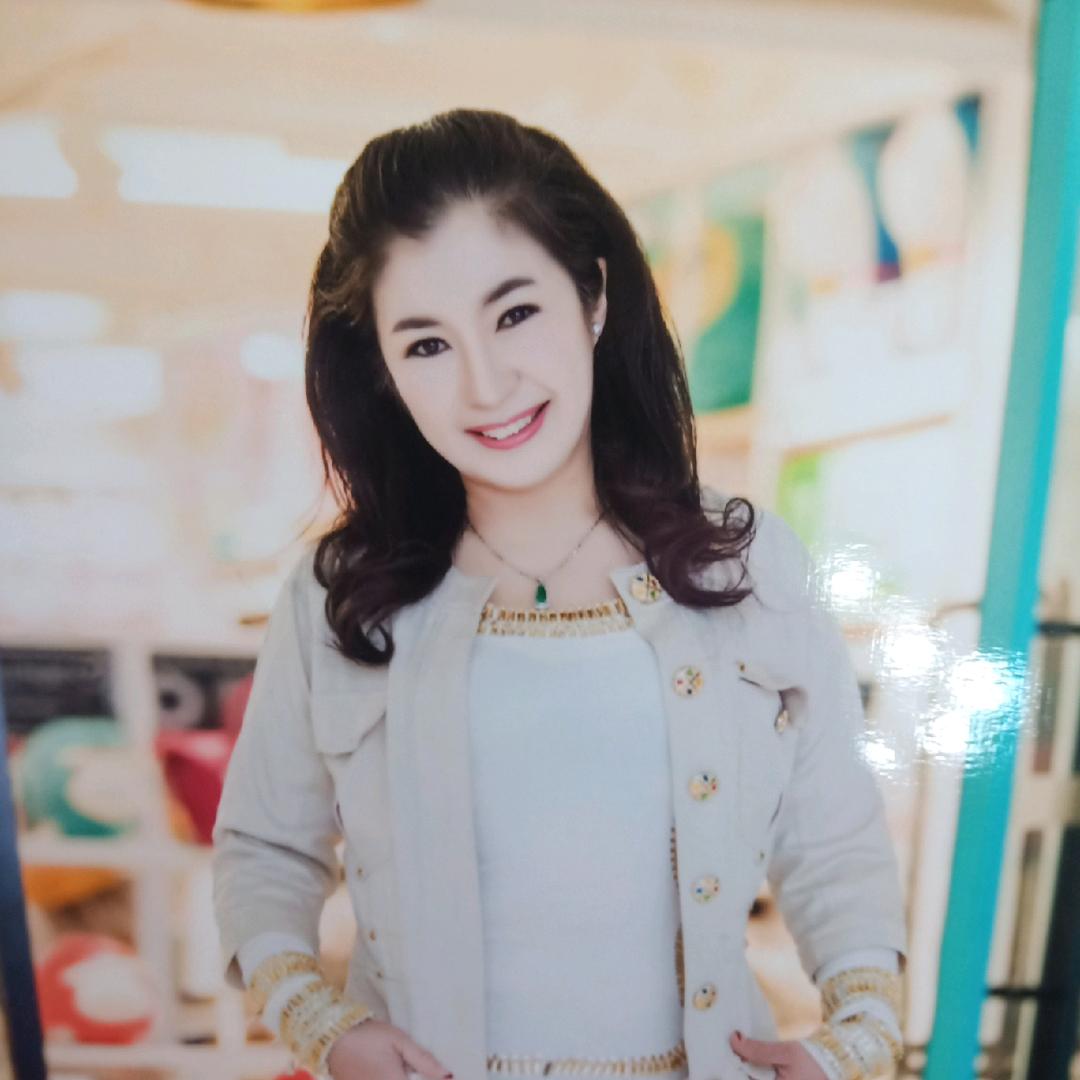 ￴￴￴ ￴￴ ￴￴ ￴ ￴ ￴￴英子