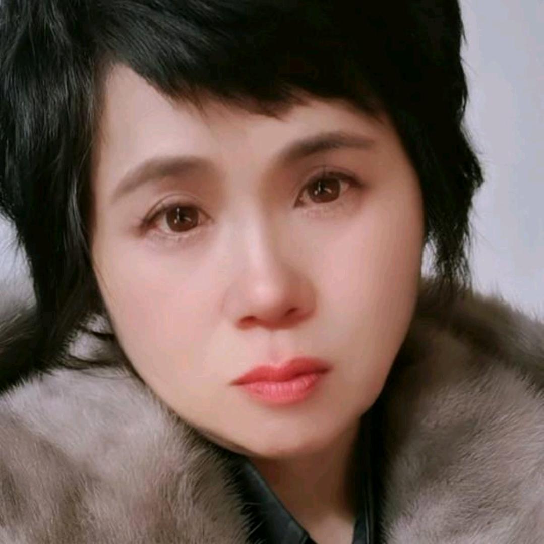 张芬，