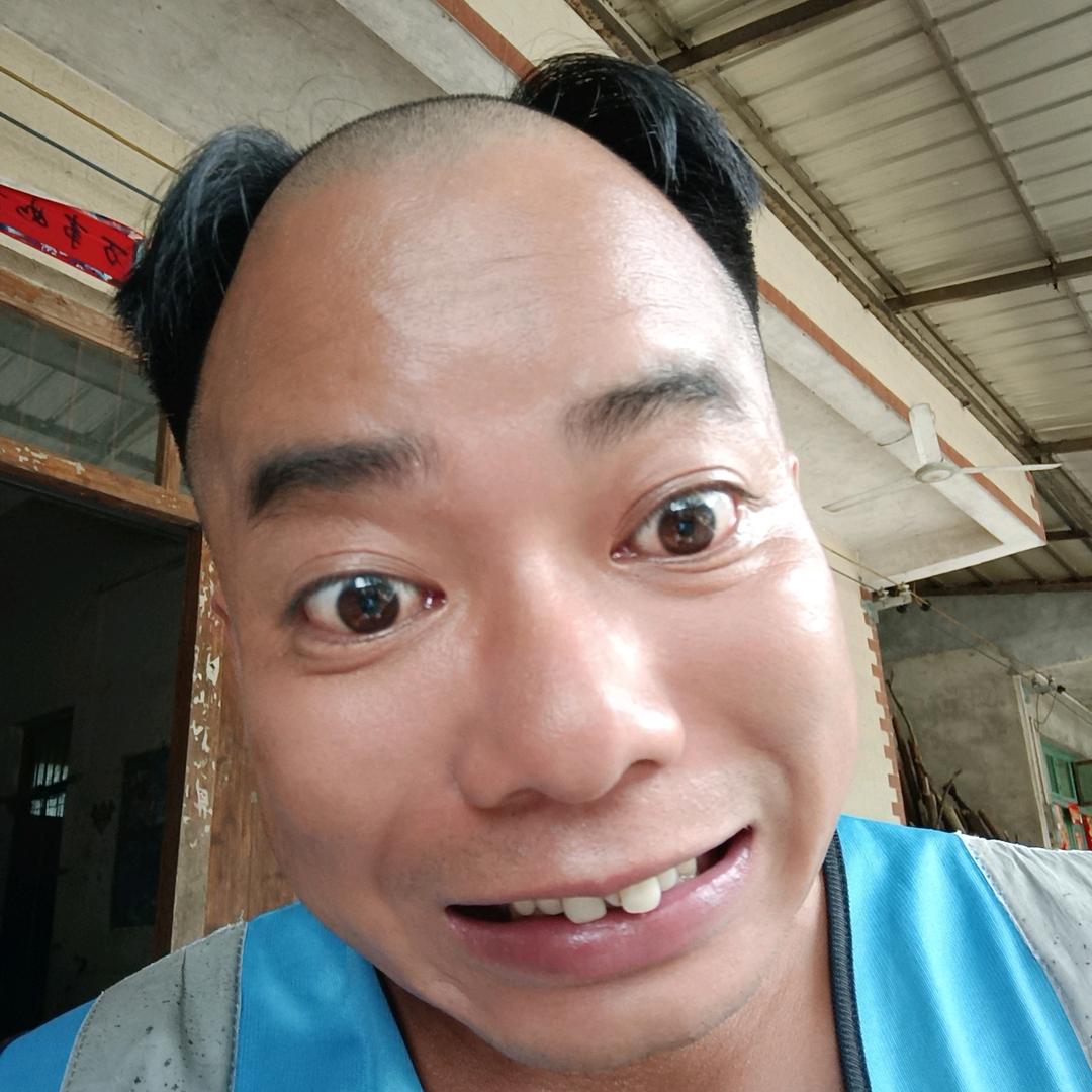 哈哥哥卖水果