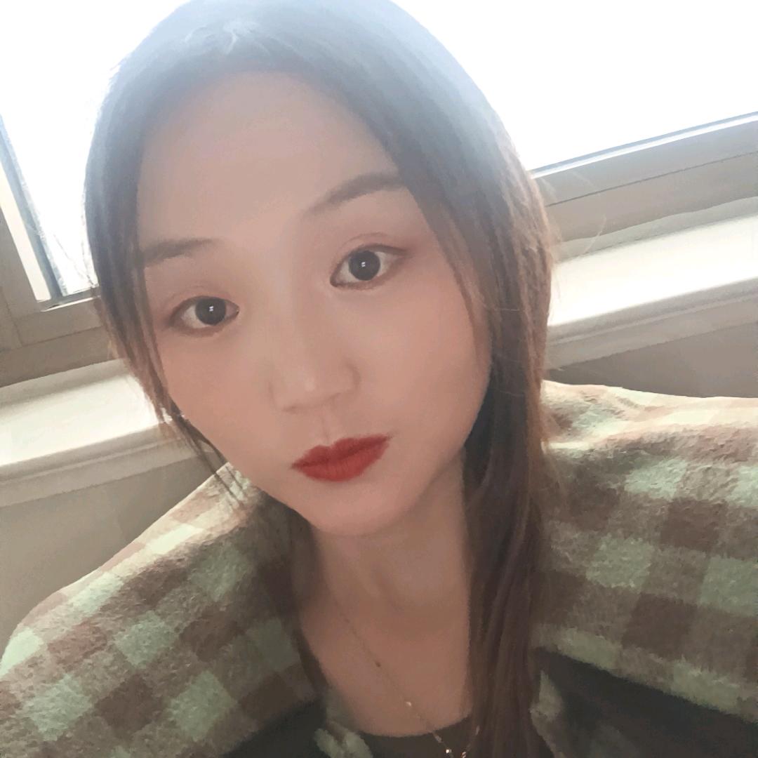 开心的云姐😜