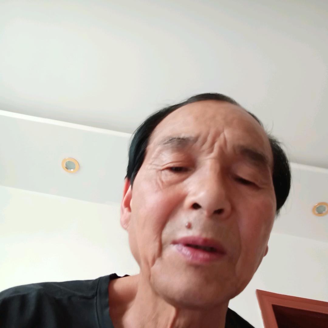 鲁德荣