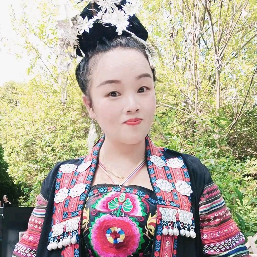 云
