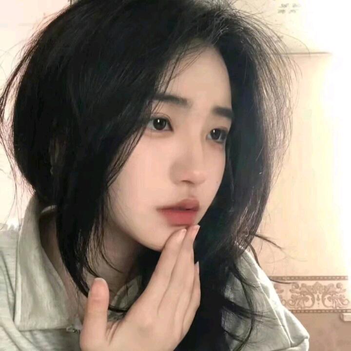 小熊陪你看月亮