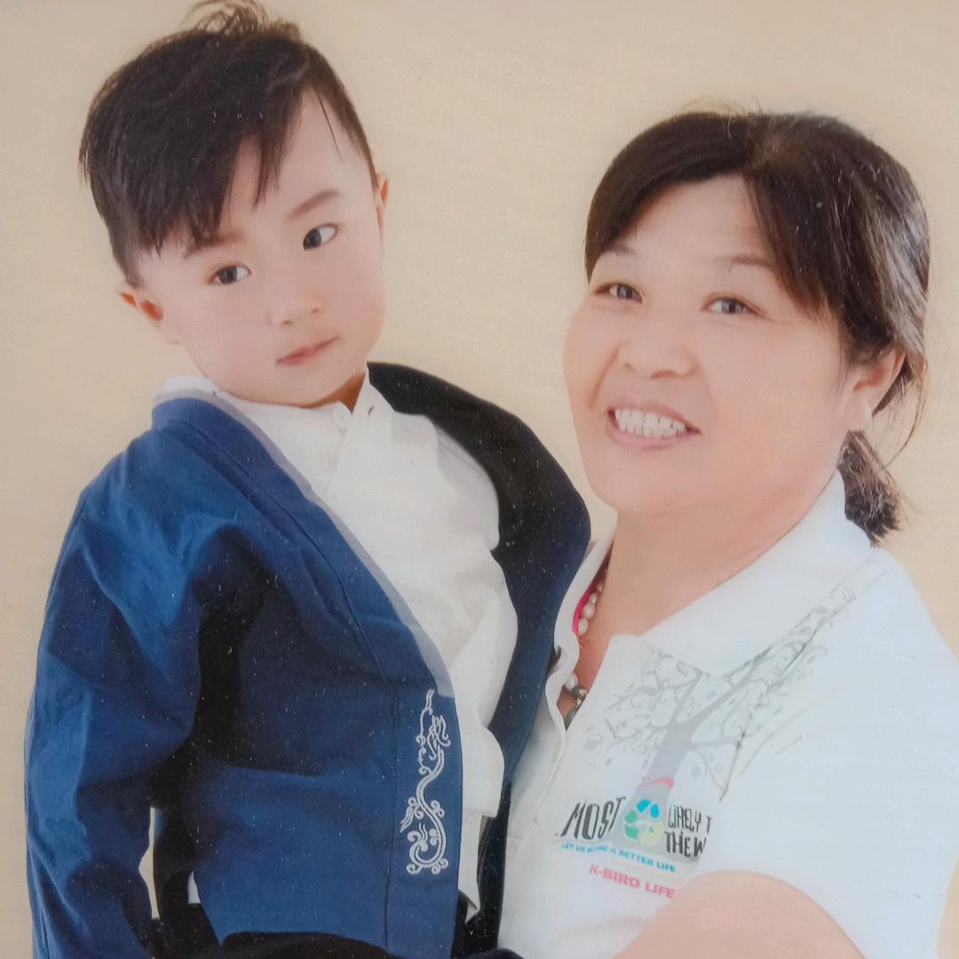 世杰俊杰的奶奶