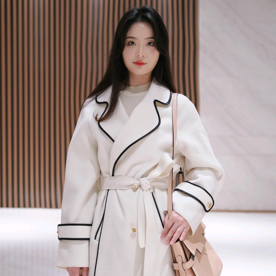 佰铂服饰
