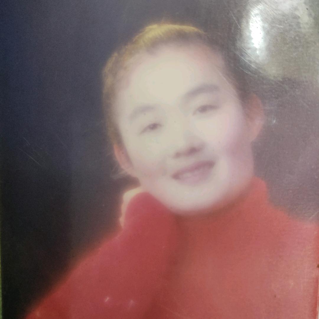 穆小玉