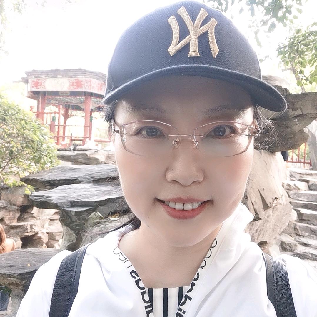 爱笑的眼睛9975