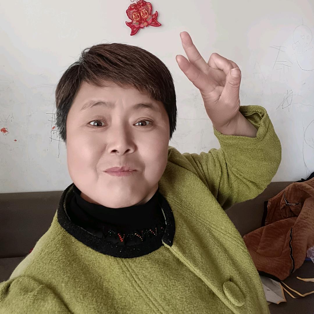 梅子，不定时开播