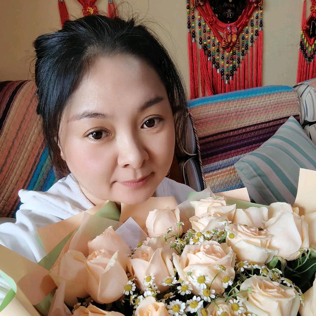 郑州批发玩具-佩姐