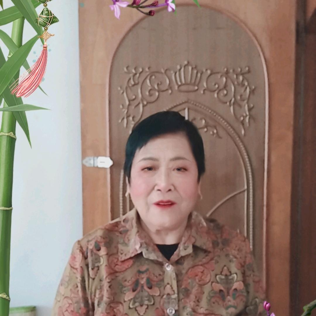 老来老来了黄秋霞乐