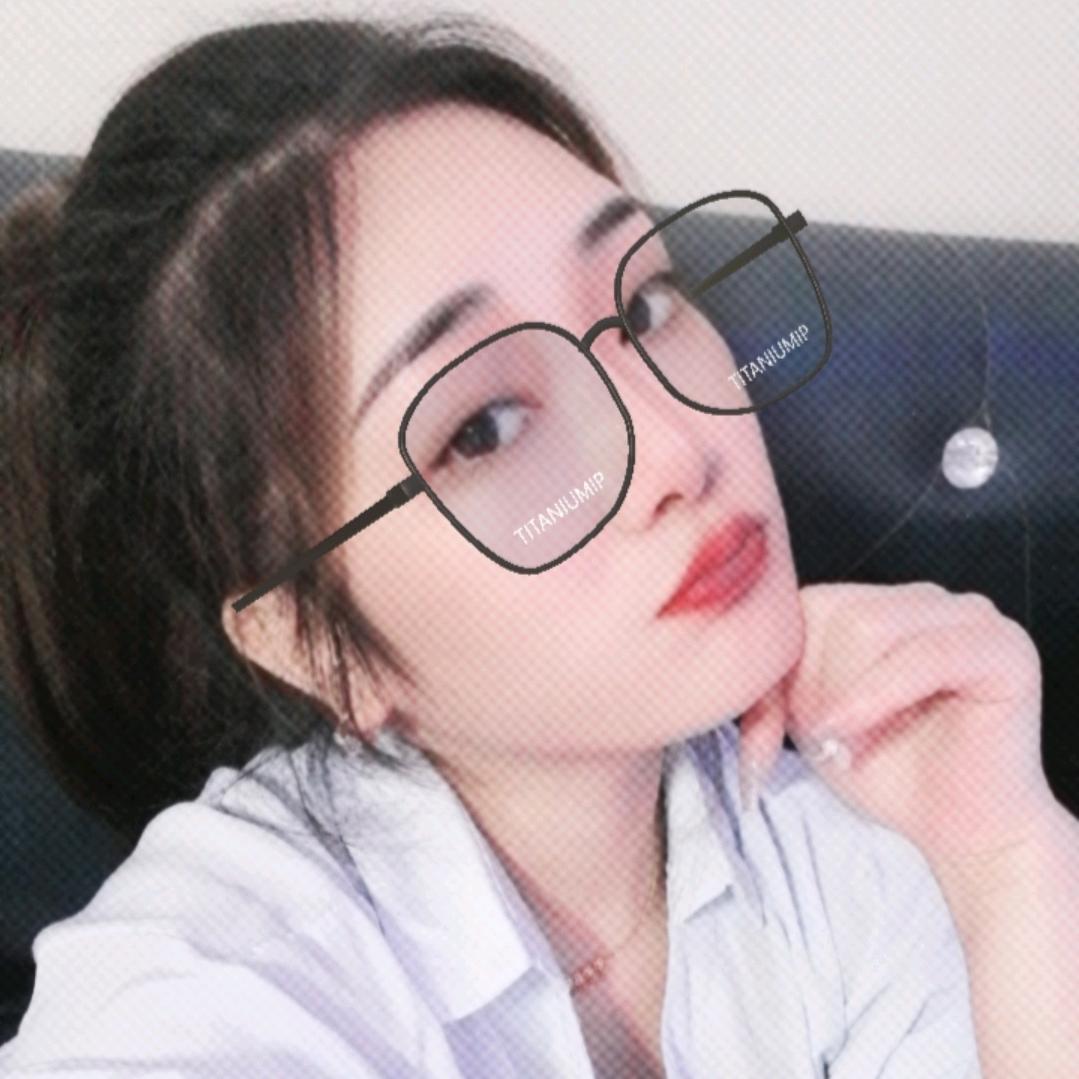 盈盈
