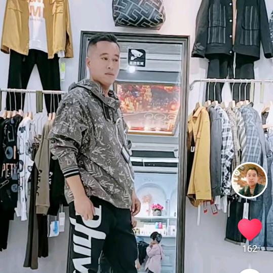 满意出租车二手车经营和，忠爱一生。婚介服