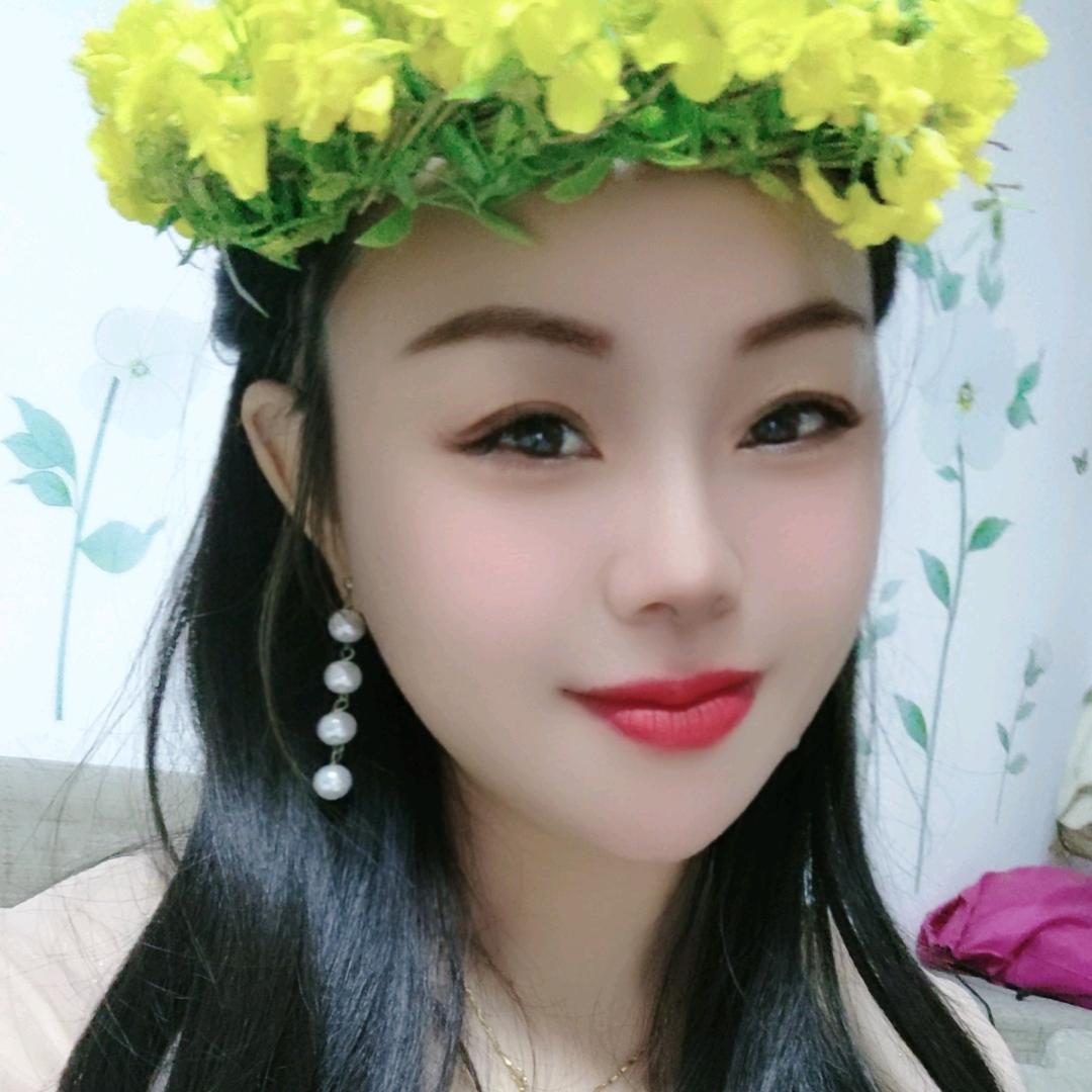 何家小꧔ꦿ丫头᭄💞: