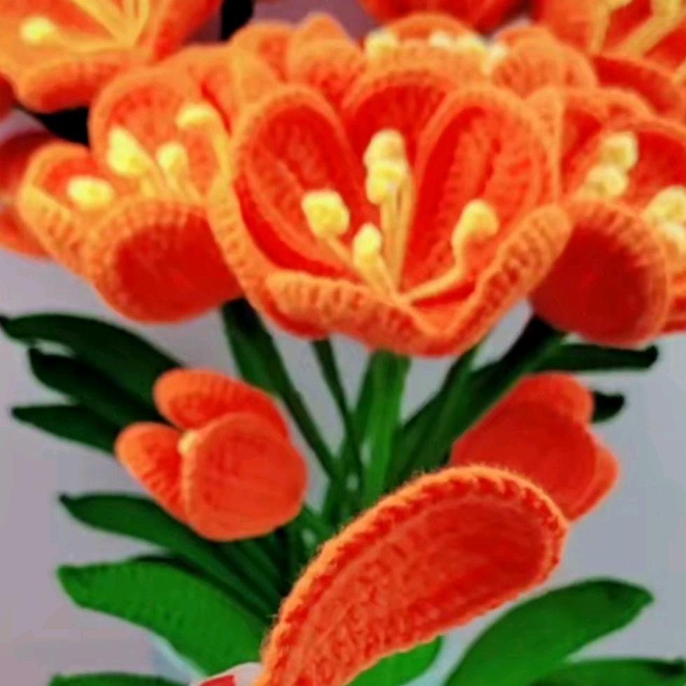 蝴蝶为花碎，花却随风飞
