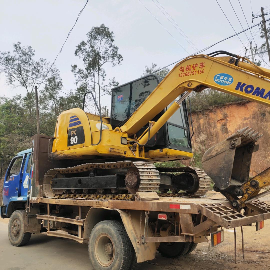 佰计佬:勾机、铲车