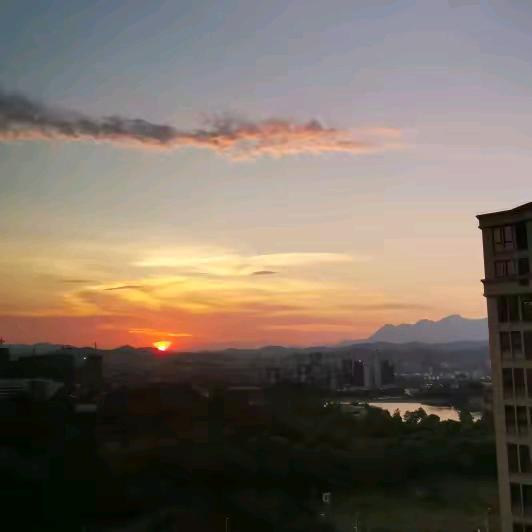 人生🔒🌹🌹一笑而过