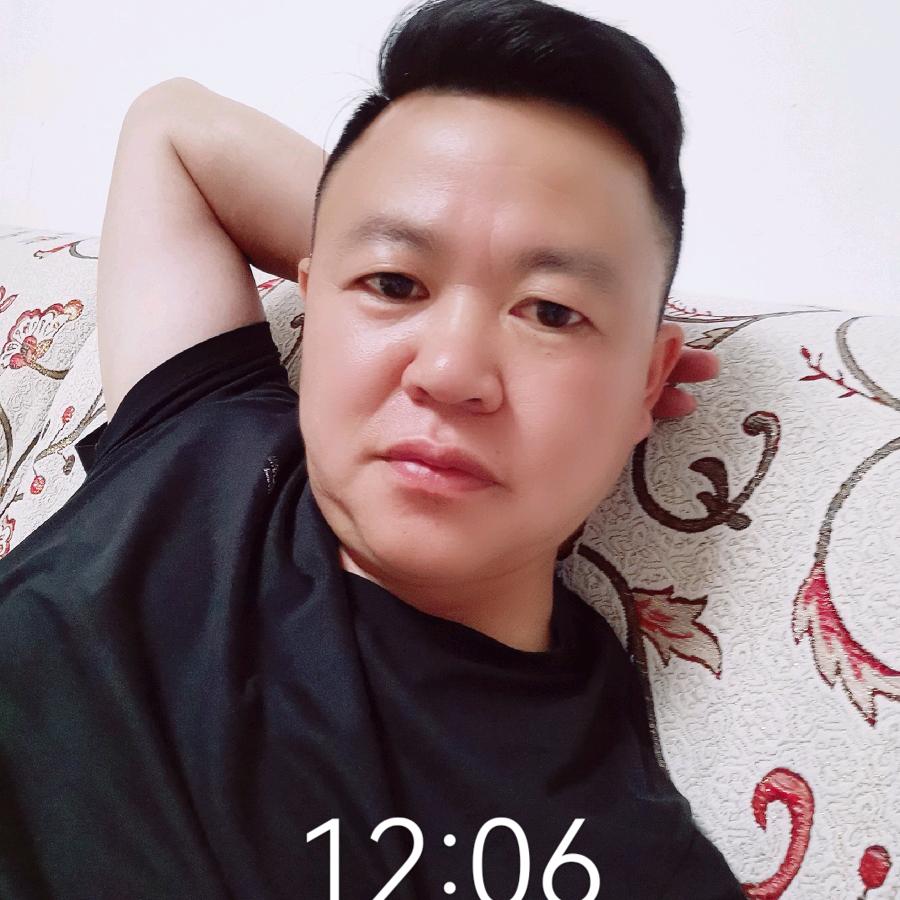 沙石水泥阿球